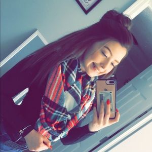 Meet your Posher, Hannah